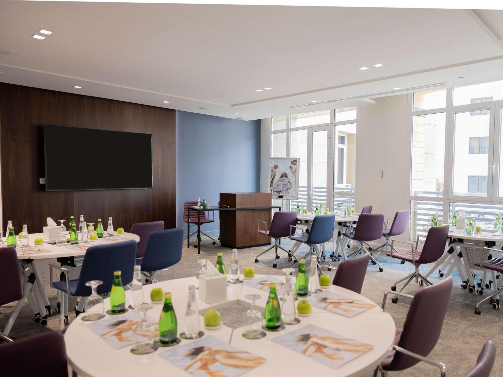 Mercure Riyadh Al Anoud Экстерьер фото