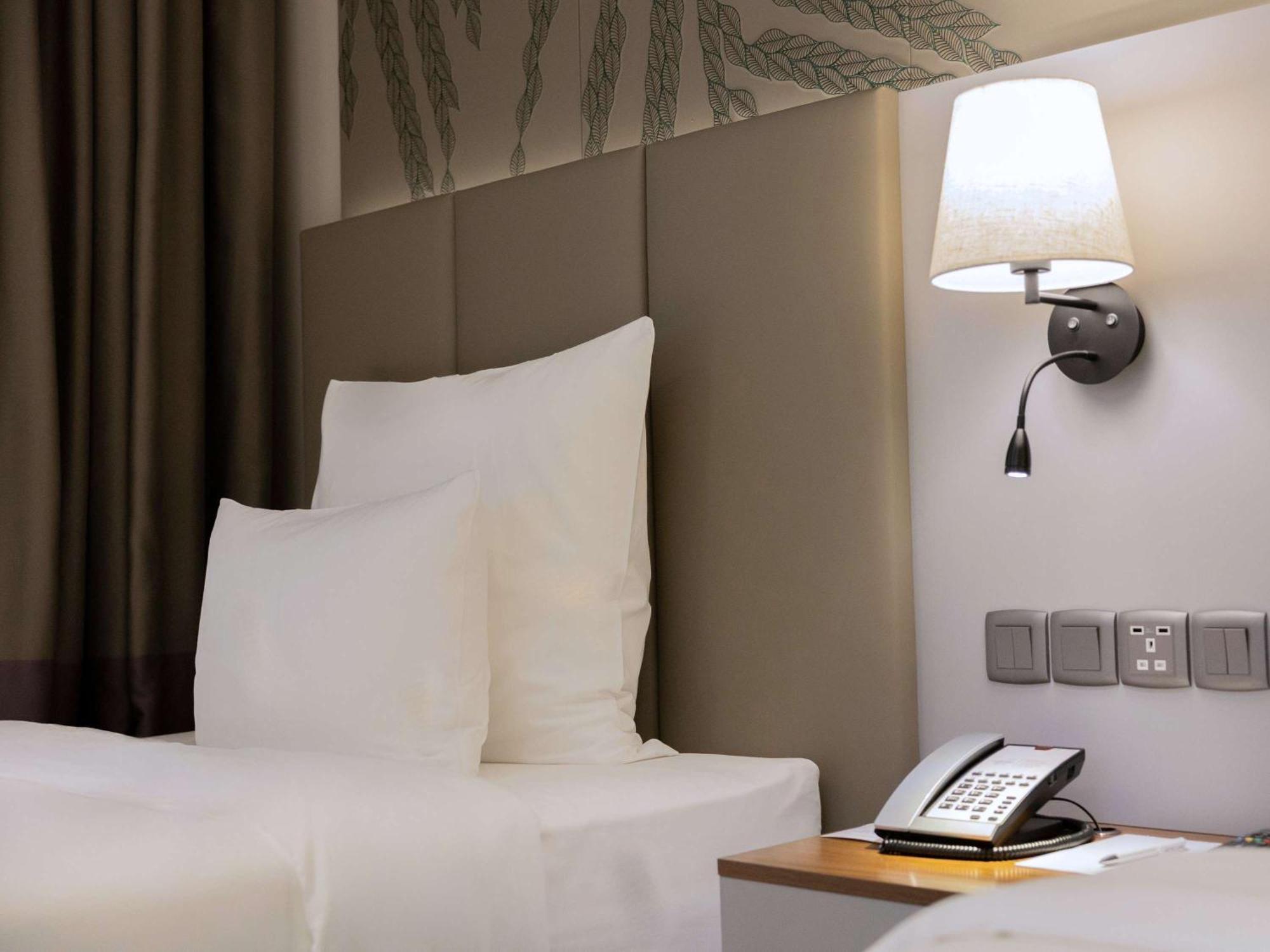 Mercure Riyadh Al Anoud Экстерьер фото
